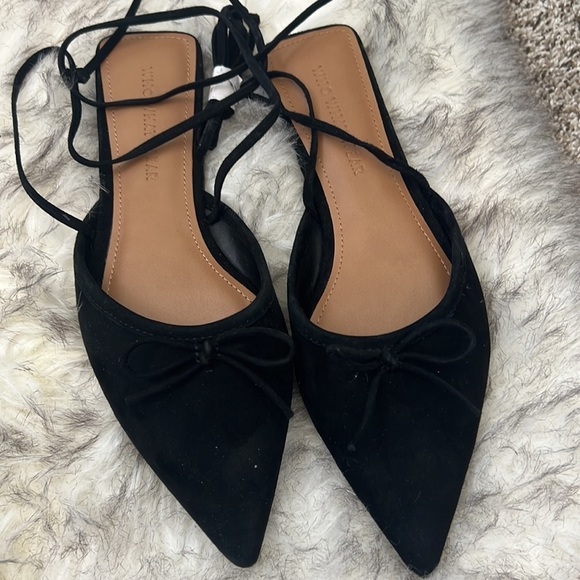 WHO WHAT WEARE Suede Black Lace Up Flats - Picture 9 of 11